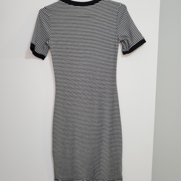 Black and white dress - Picture 2 of 3